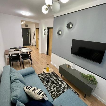 Przestronny Apartament W Centrum Miasta Радом Екстериор снимка