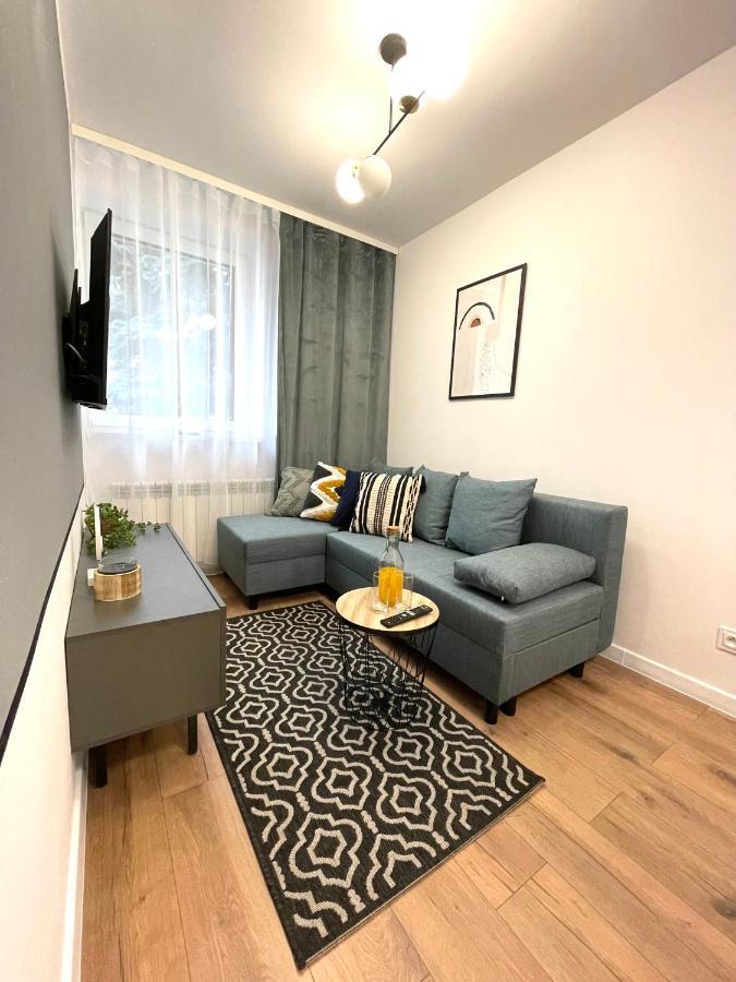 Przestronny Apartament W Centrum Miasta Радом Екстериор снимка