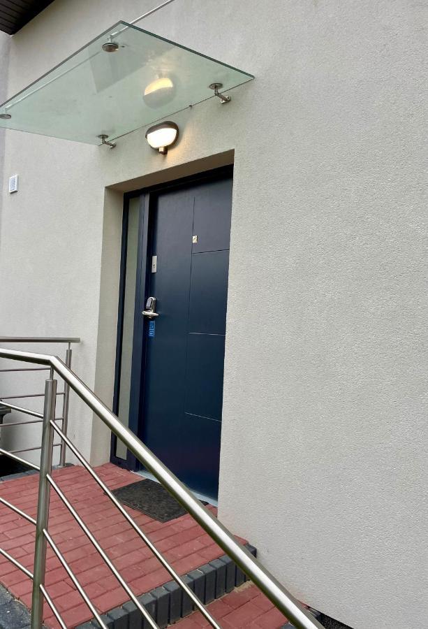 Przestronny Apartament W Centrum Miasta Радом Екстериор снимка