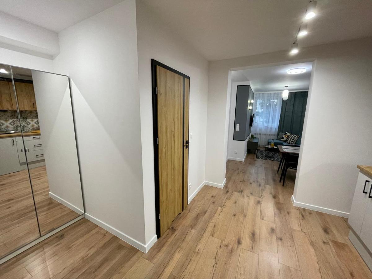 Przestronny Apartament W Centrum Miasta Радом Екстериор снимка